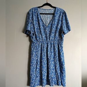 Shein Curve Blue Ditsy Floral Dress